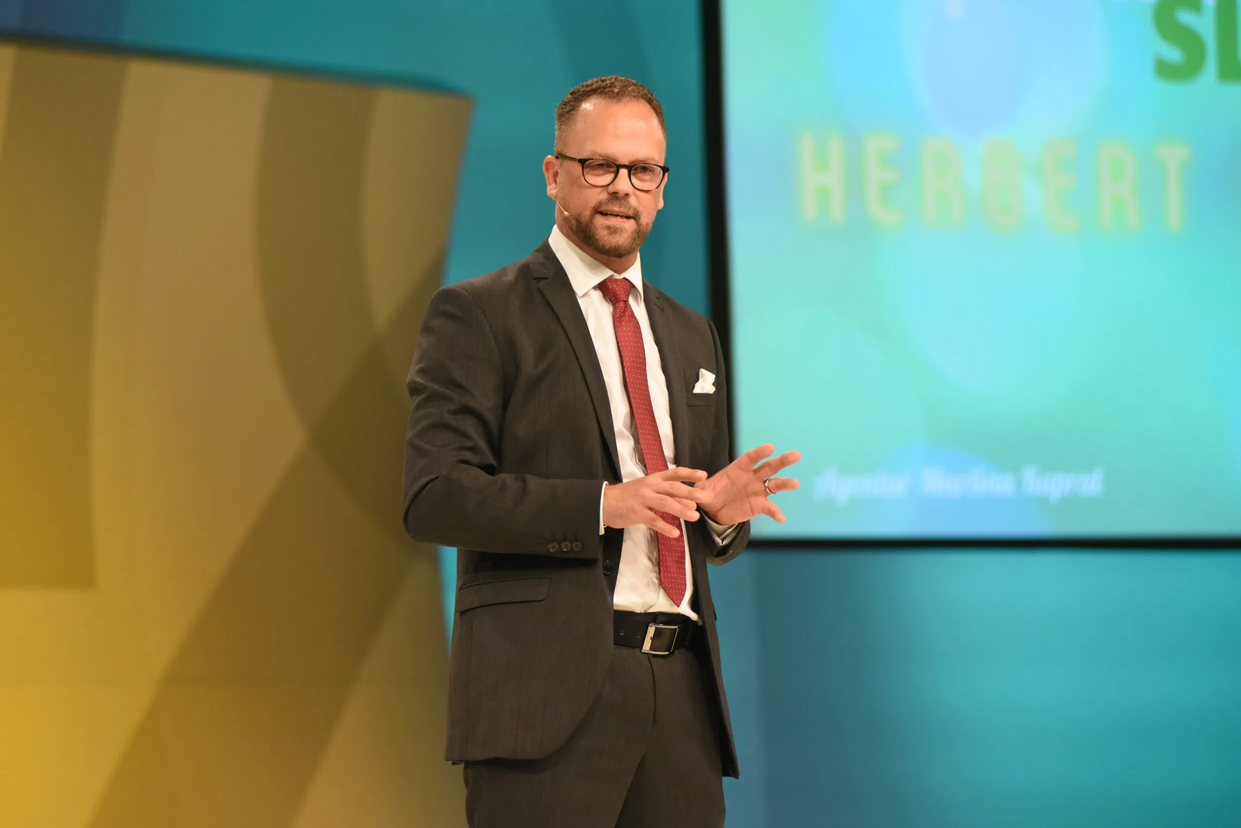 Herbert Höckel on stage at Speaker Slam